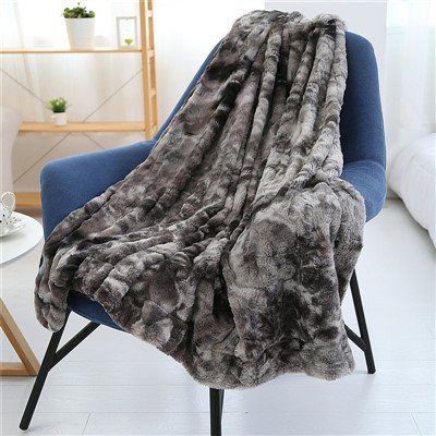 Coral Faux fur Throw