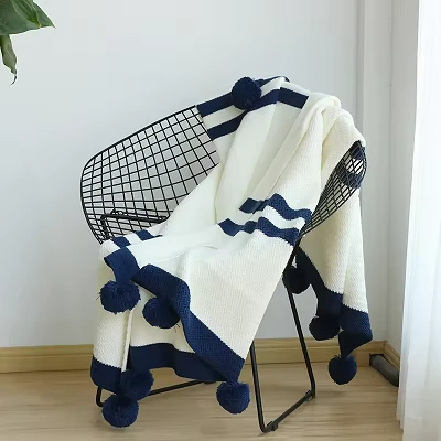 Stripe Cute Ball Tassel Blanket