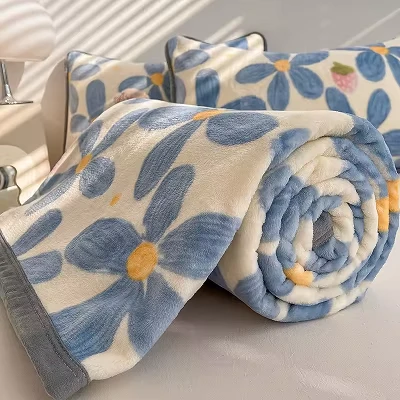 Thickened Coral Blanket